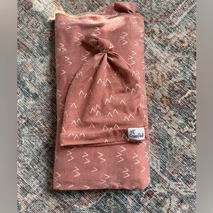 Copper Pearl Swaddle & Hat set